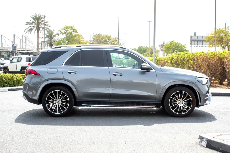 Mercedes Benz / GLE450 GCC low KM63699043537026114