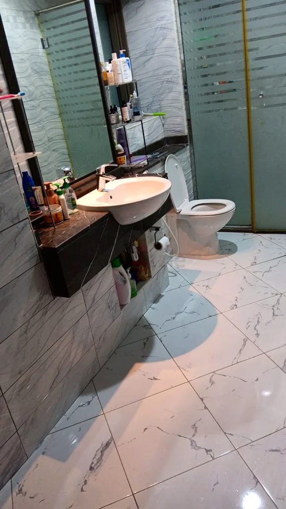 مساحة سرير متاحة للسيدات بالقرب من مترو برجمان63796367316995113
