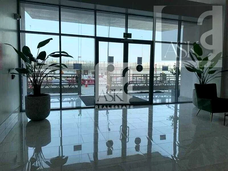 Vacant | High-end Finishing | Pool View63941037016066112