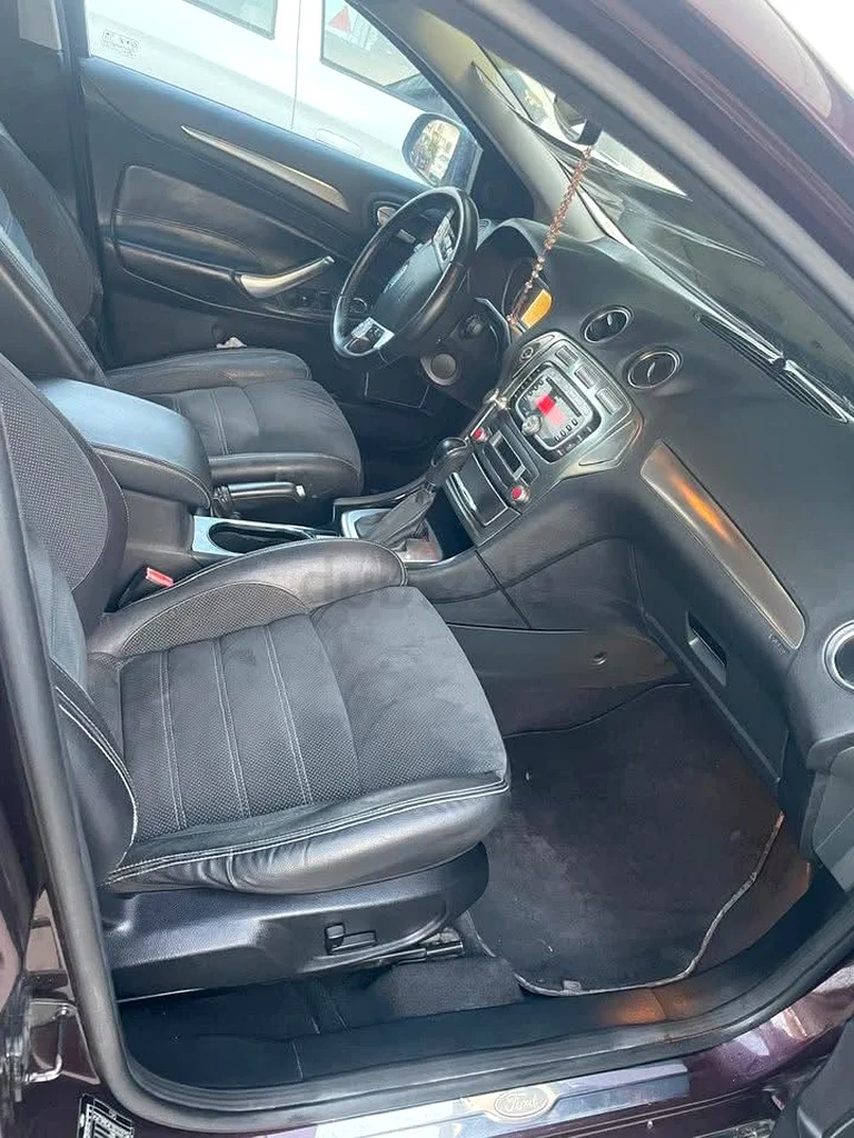 Ford mondeo63699039356674113