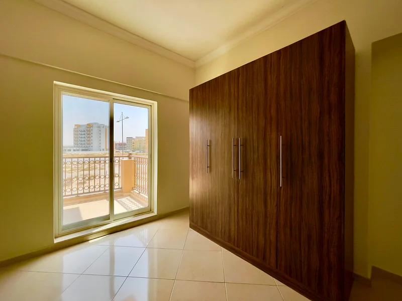 Studio In Affordable Price Prime Location Huge Size with Balcony Well Maintained63742188802563113