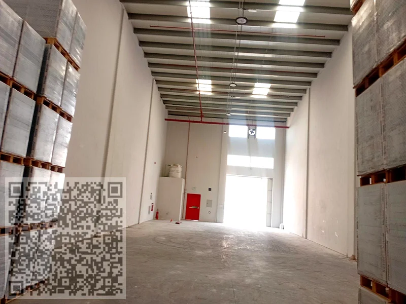 Warehouse for Rent – Prime Location in Al Jurf Industrial 1, Ajman 🏢  Looking for the perfect space to expand your business or store your goods? We o64073343249923110