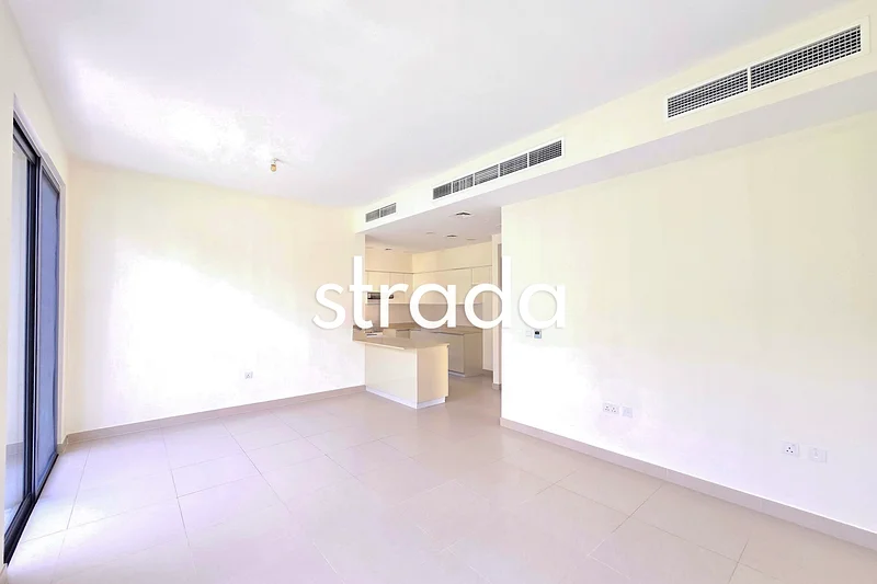 Exclusive | Large 3600sqft Plot | Vacant64045900722819114