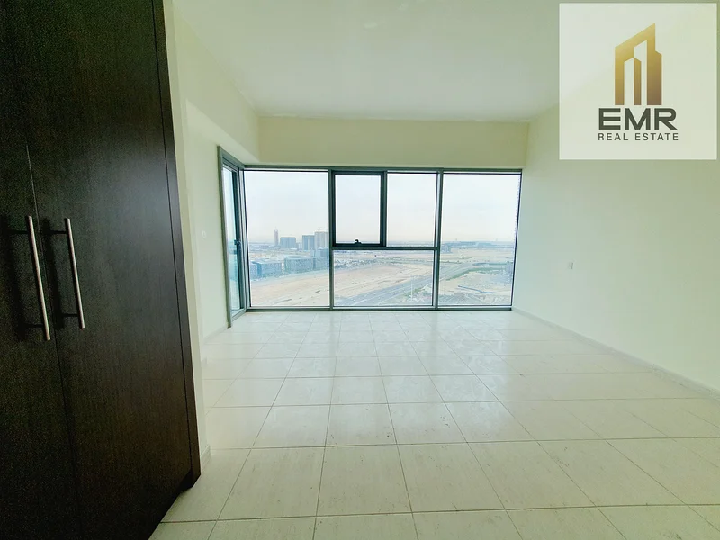شقة من غرفتي نوم + غرفة خادمة - على القناة - شاغرة63786013309569112