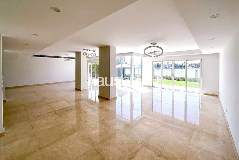 Upgraded | Extended | Lake View63809390737153111