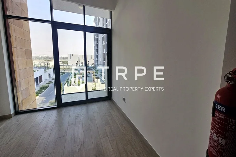 Pool View | Prime Location | Ready to move in63976127764610111