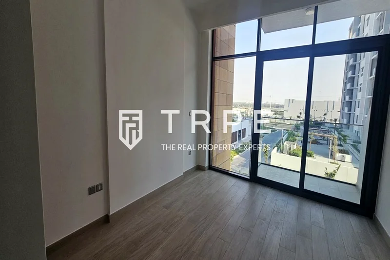 Pool View | Prime Location | Ready to move in63976127764610112
