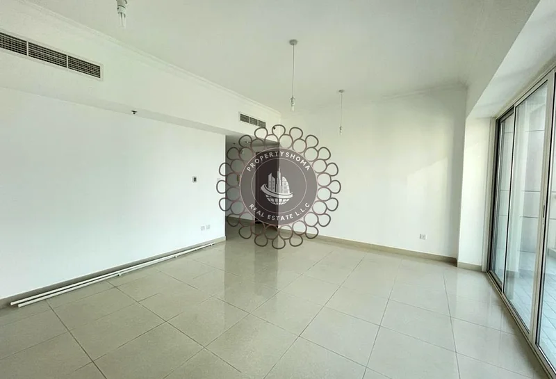 شقة مكونة من غرفتي نوم للبيع في برج V3، جيه إل تي63987638601986111