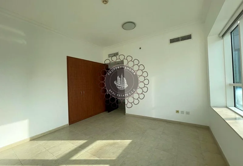 شقة مكونة من غرفتي نوم للبيع في برج V3، جيه إل تي63987638601986114