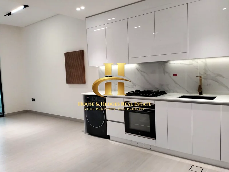 Modern 1BR | Vacant | Smart Features63784938602755111
