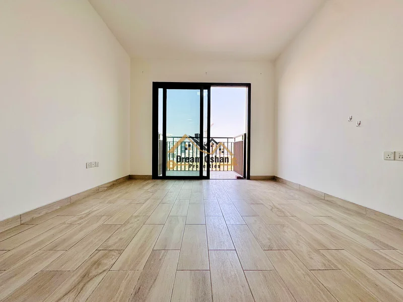VERY SPACIOUS / READY TO MOVE / CHILLER FREE / BOOK NOW63742282535553111