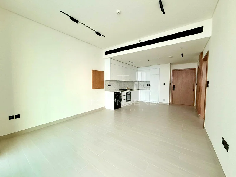 Spacious Layout | Vacant | Unfurnished63785066942467110