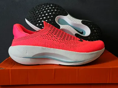 Nike Shoes Reina EasyOn - BRAND NEW - Size 39