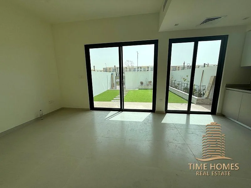 3BR + maid's | Single Row | Brand new63806288005635111