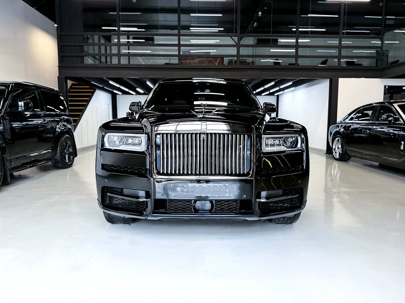 2019 ROLLS-ROYCE CULLINAN BLACK BADGE KIT | REAR CURTAINS | EXECUTIVE SEATS | BESPOKE SOUND SYSTEM |63699029494401111