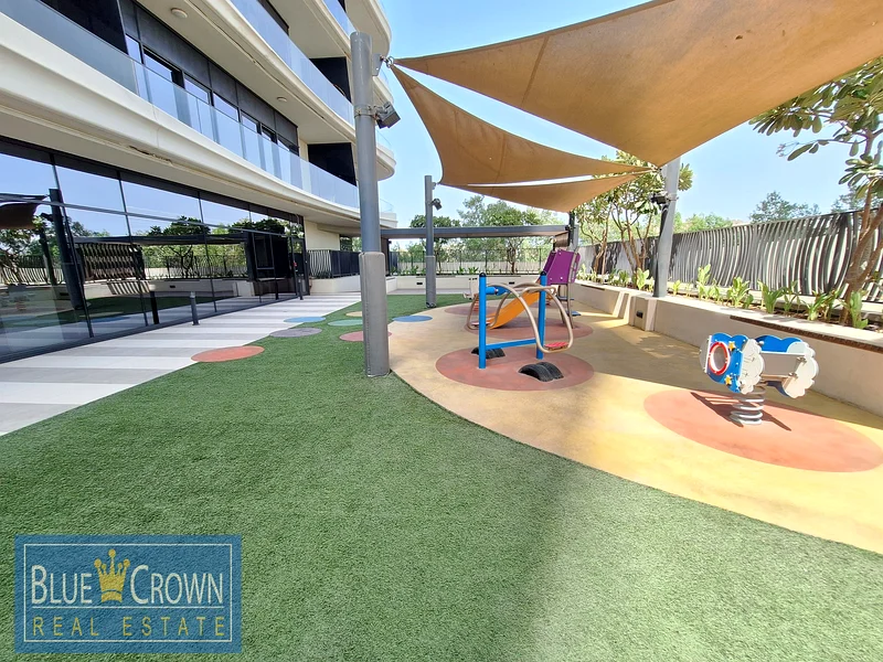 SPACIOUS 2 BR / HUGE BALCONY / SUNNY WINDOW63767557419779112