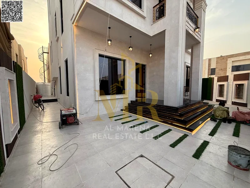 A villa with a price inclusive of registration and ownership fees on the main street, ready for occupancy in the most upscale areas of Ajman. Freehold63908369363202112