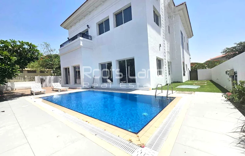 Custom Built | Corner Villa| Private Pool63917144863106110