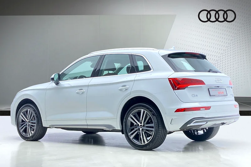 Audi Q5 45TFSI Progress | Warranty | Service | Free Registration63699036931330111