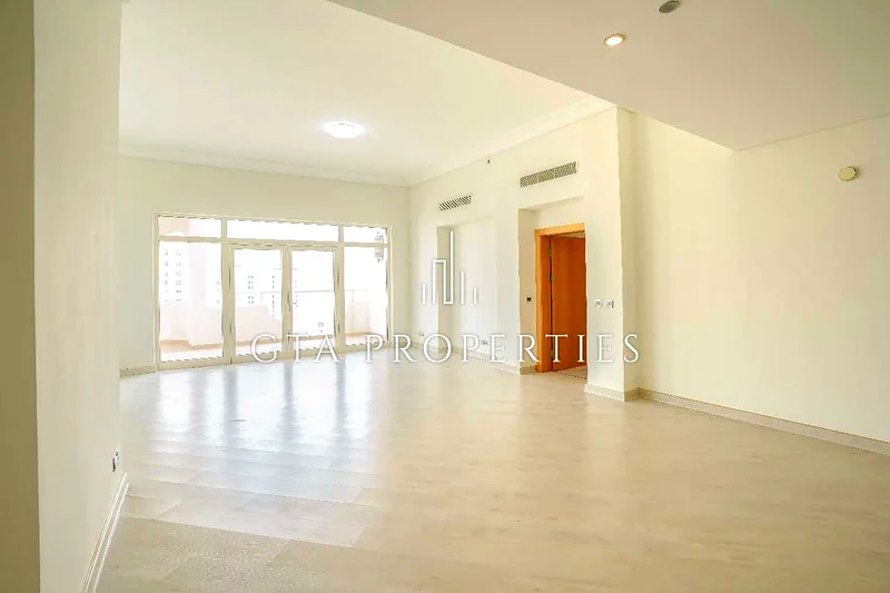 Vacant | Unfurnished | Spacious | Sea +Beach Views64009662785411112