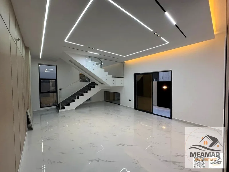 Hurry up and book your villa, ready with the key, including registration fees, freehold, in the most prestigious location in Al Helio, Ajman63907817309827113