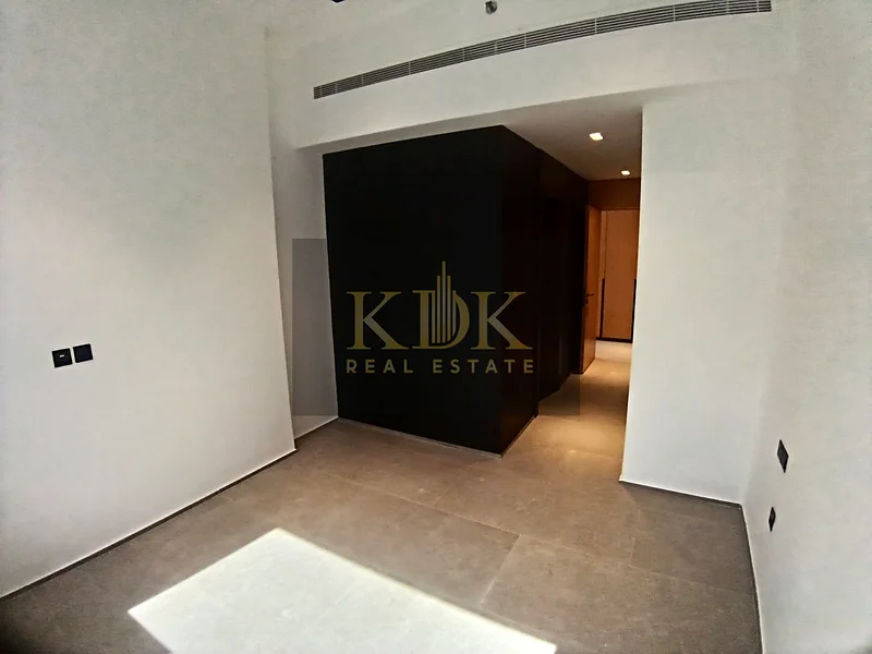 Spacious 1BR Apartment in prime location of JVC63788654063873111