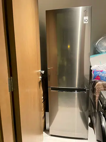 LG refrigerator bottom freezer 60cm width 185cm height