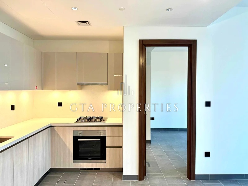 VACANT NOW | POOL AND AMENITY VIEW | BRAND NEW63759364595713113