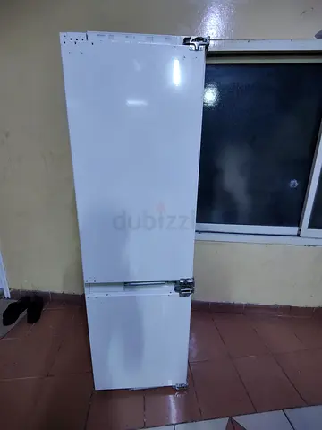 Miele built in Top fridge bottom freezer