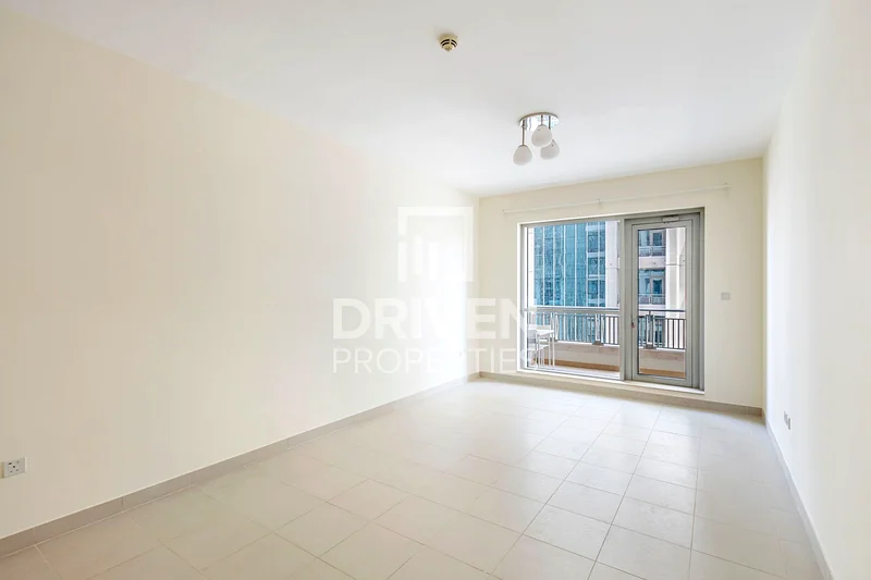Available Now | Prime Location | Mid Floor63799764167426113