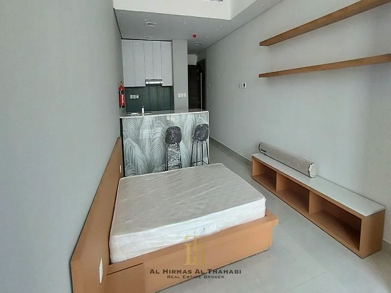 شقة بتصميم شبه مفروش - مريحة - جاهزة للانتقال63731923279746110
