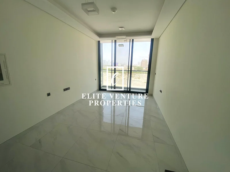 STUDIO | VACANT | PRIME LOCATION63725560276355111
