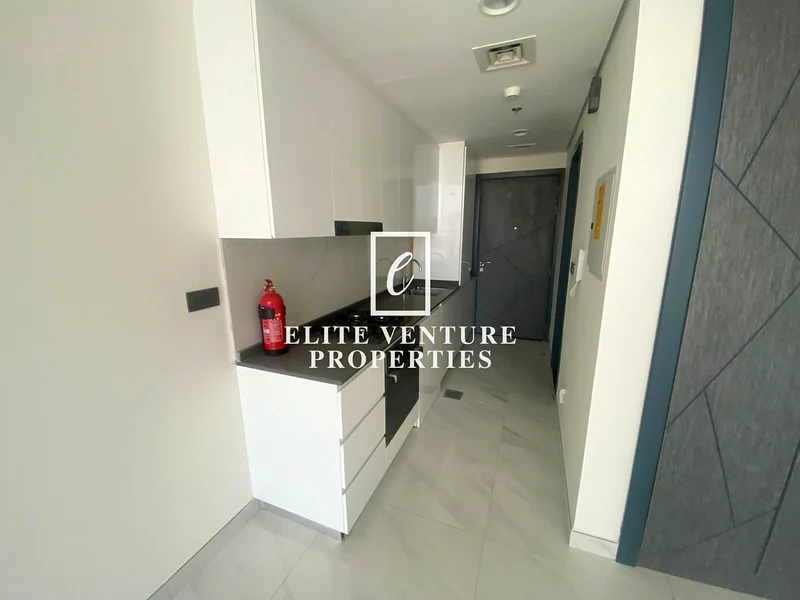 STUDIO | VACANT | PRIME LOCATION63725560276355112