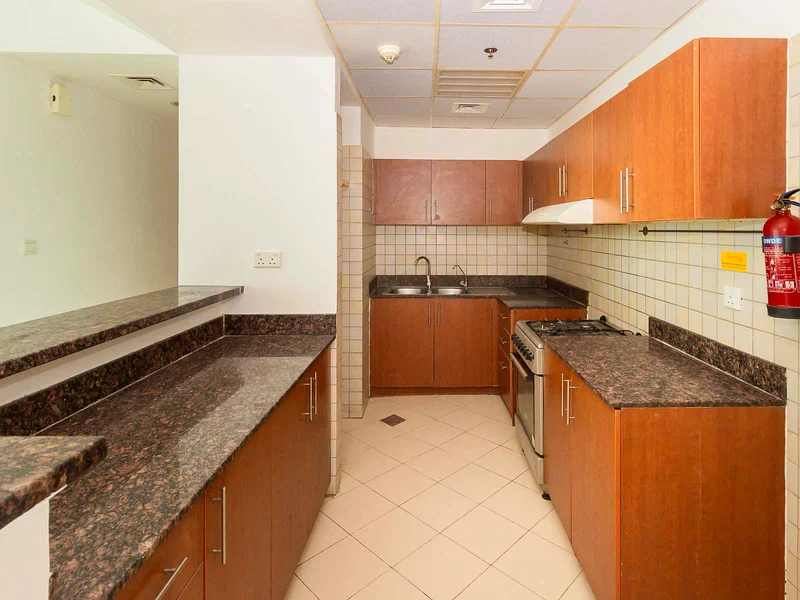 طابق عالي / إطلالة على قرية جلوبال / تخطيط واسع63731745957122113
