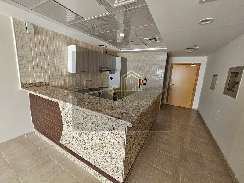 MASSIVE 1BR-BALCONY-SHARED POOL-PARKING63727565501187111