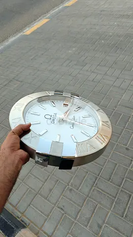 Wall clock omega
