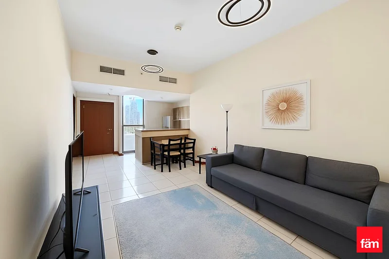 FURNISHED | VACANT | CLOSE TO METRO | LOW FLOOR64040580643585110
