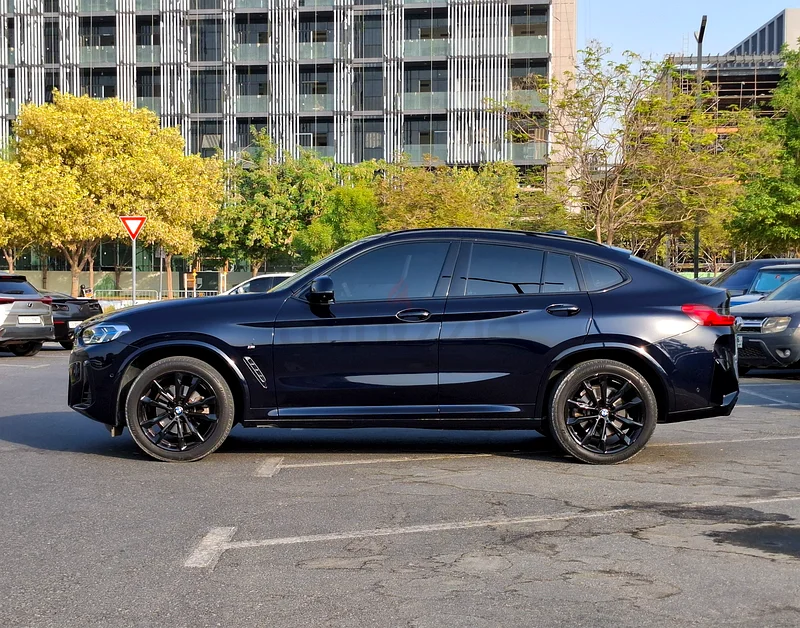 3343 درهم/شهريًا | 2023 بي إم دبليو X4 xDrive 30i | مواصفات دول مجلس التعاون الخليجي | المرجع #36380563699047001091114