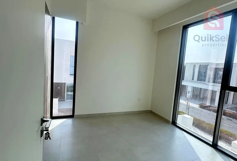 4 Bedroom+ Maid | Single Row | Park Facing63947787309057112