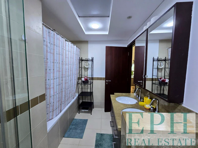 2BHK | مفروشة | إطلالة على برج خليفة والنوافير63771015784323113