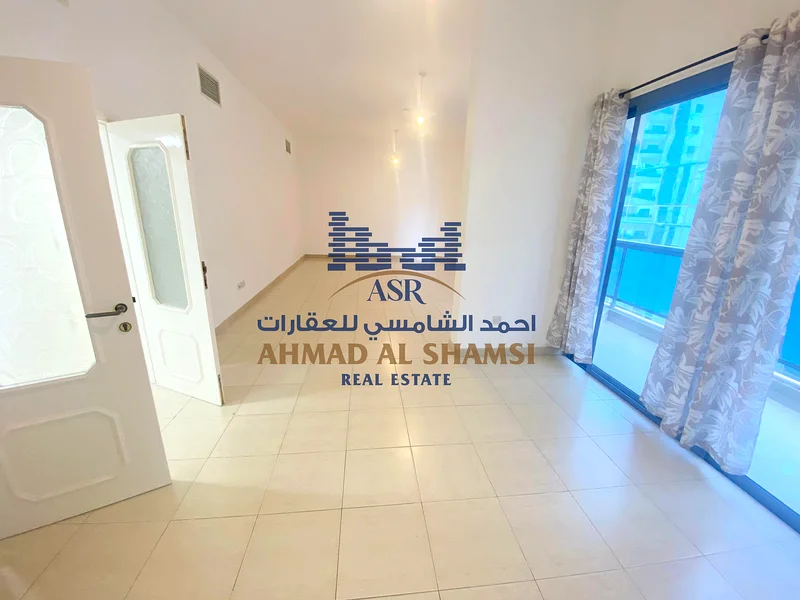 Chiller Free || Spacious 3BHK || Maid's Room || Huge Balcony || 2 Parking Free || Ready to Move || On very prime location63812617840129112