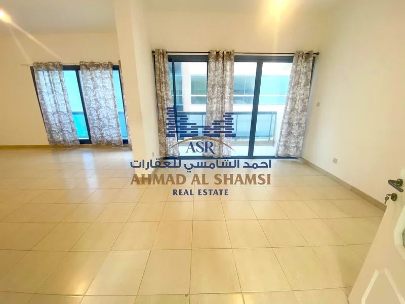 Chiller Free || Spacious 3BHK || Maid's Room || Huge Balcony || 2 Parking Free || Ready to Move || On very prime location63812617840129111