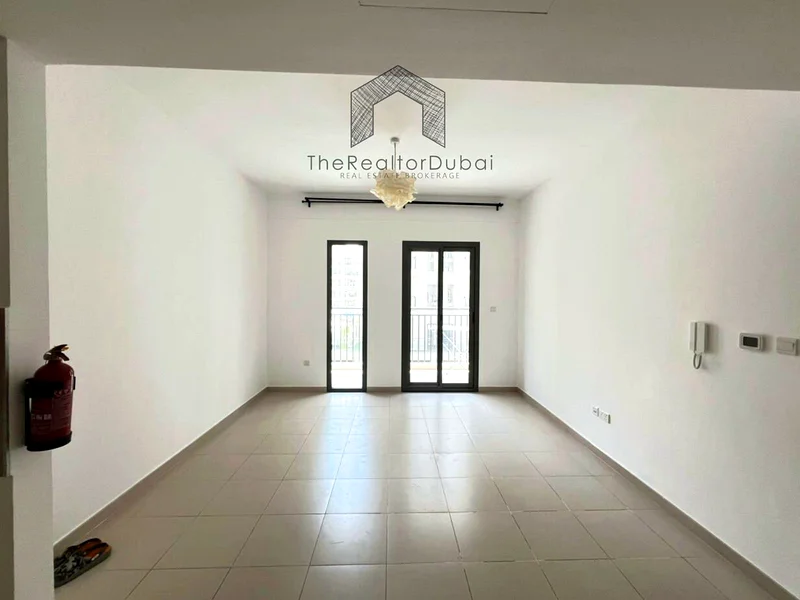 جاهز للانتقال | طابق منخفض | ممتاز للعائلة63736994645506112