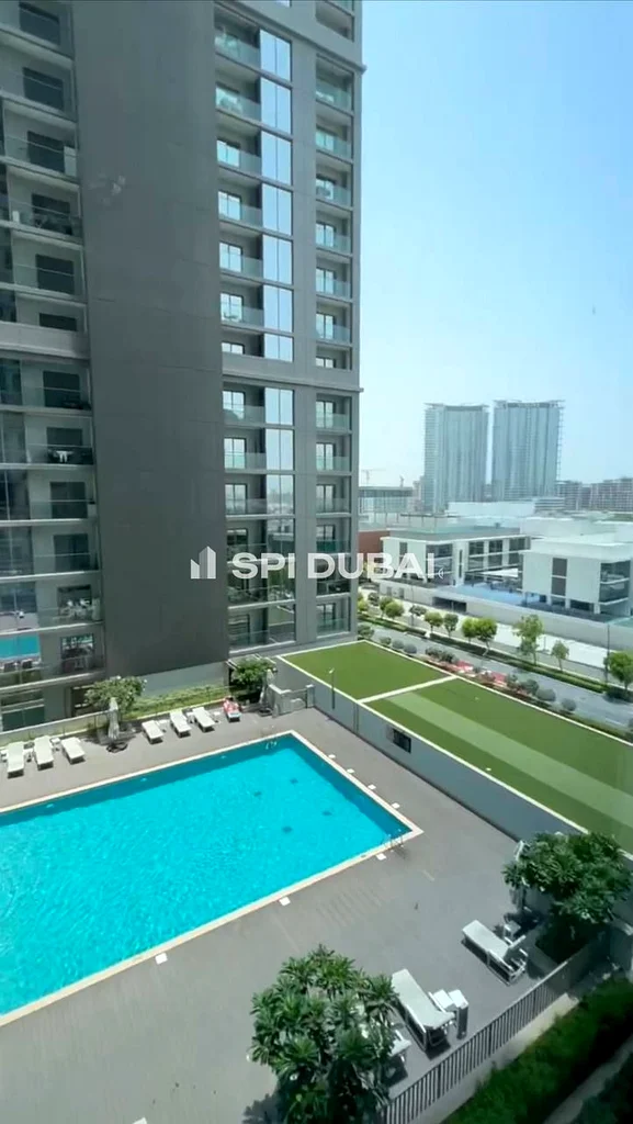 Prime Location I Middle Floor I Two Balconies with Pool View64016940354561114