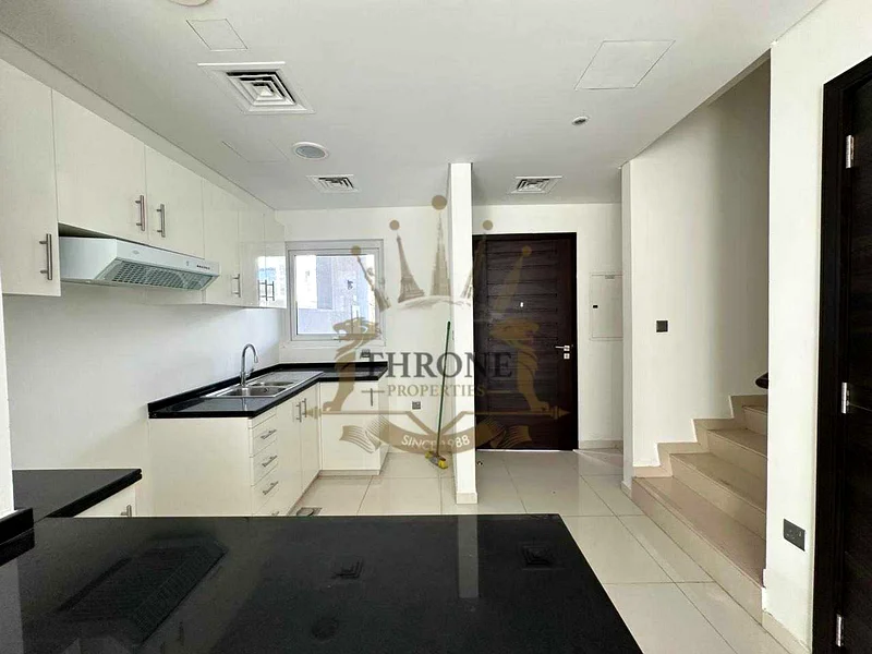Ready to Move In | Middle Unit | Good condition63741341842947113