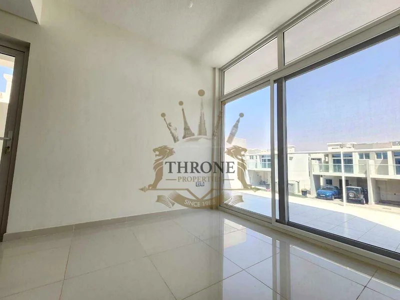 Ready to Move In | Middle Unit | Good condition63741341842947111