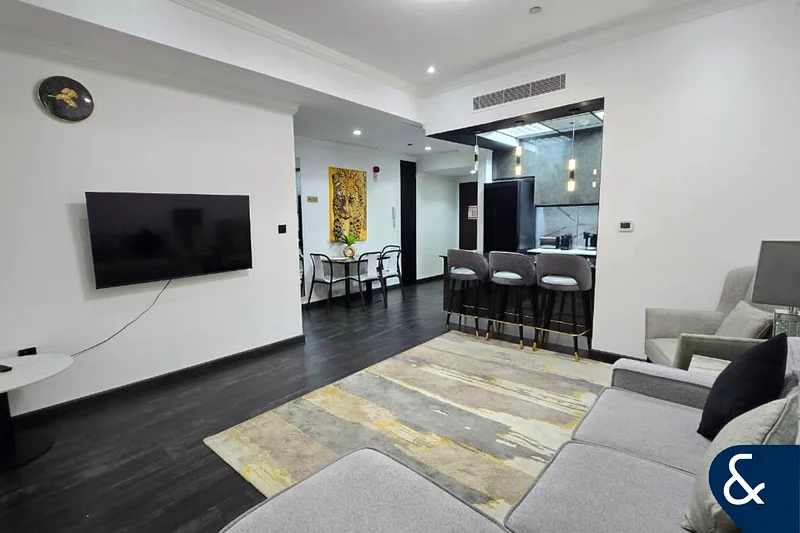 Upgraded | Sea Views | Balcony | Vacant64038059648001110