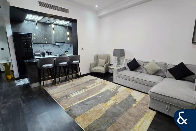 Upgraded | Sea Views | Balcony | Vacant64038059648001111