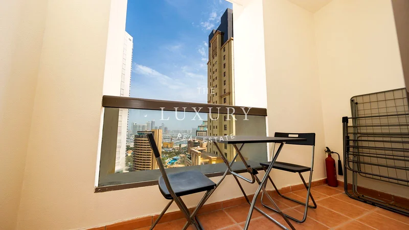 SPACIOUS | WELL MAINTAINED | FULL SEA VIEW63937167260418112