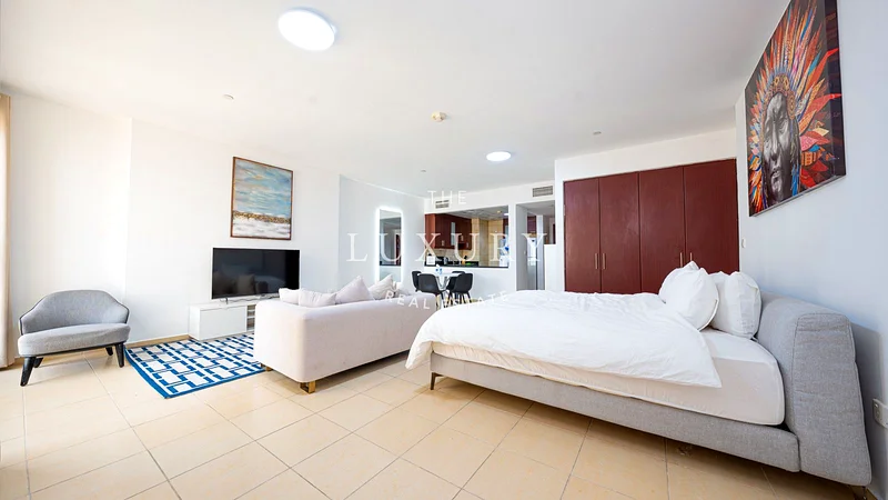 SPACIOUS | WELL MAINTAINED | FULL SEA VIEW63937167260418114